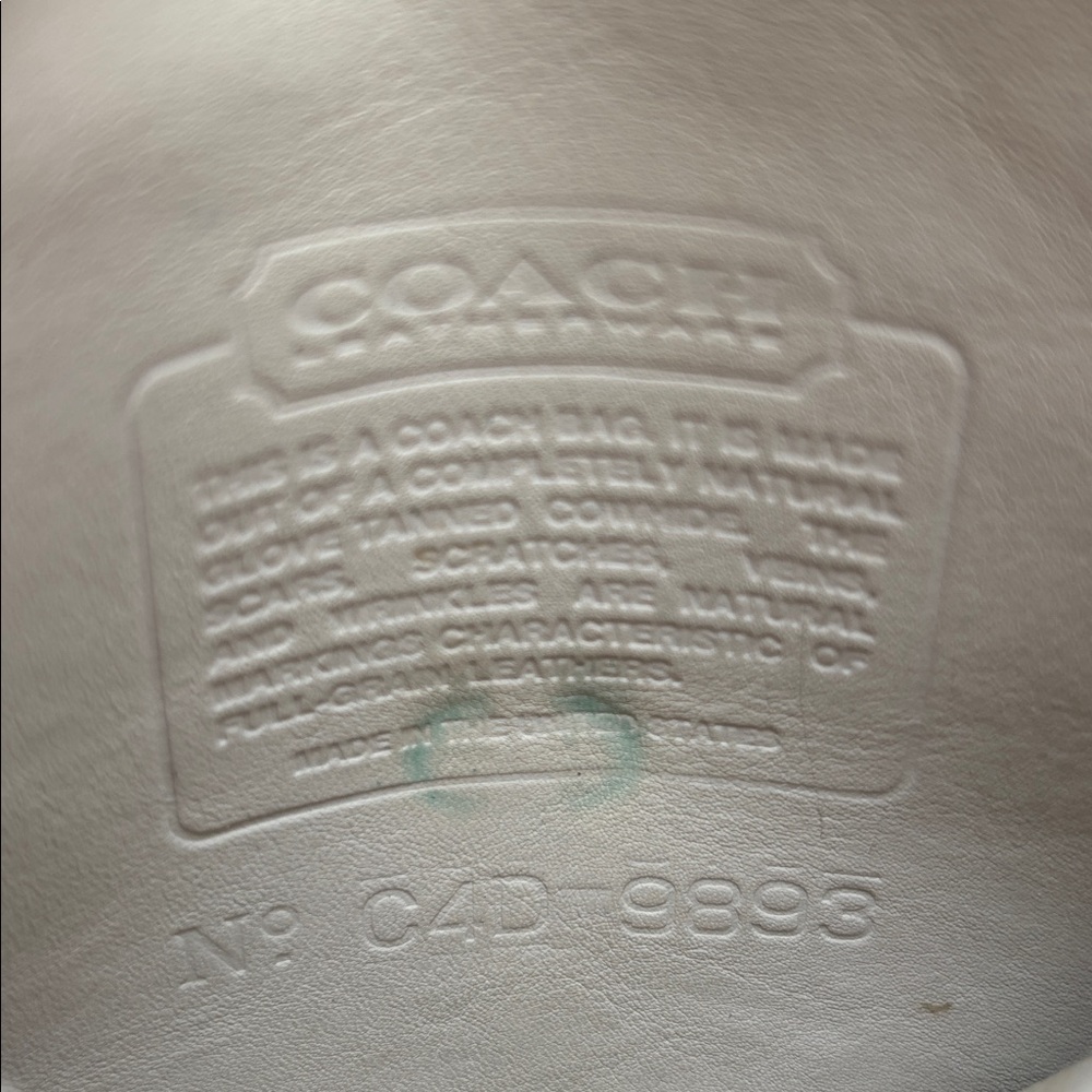 Vintage Coach Scooter Bag in color Bone - Picture 4 of 10